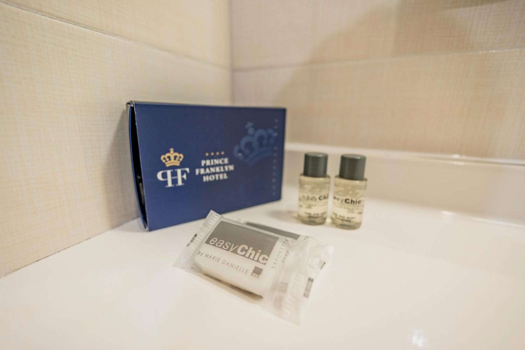 Prince Franklyn Hotel Санта-Мария-ди-Кастеллабате Экстерьер фото