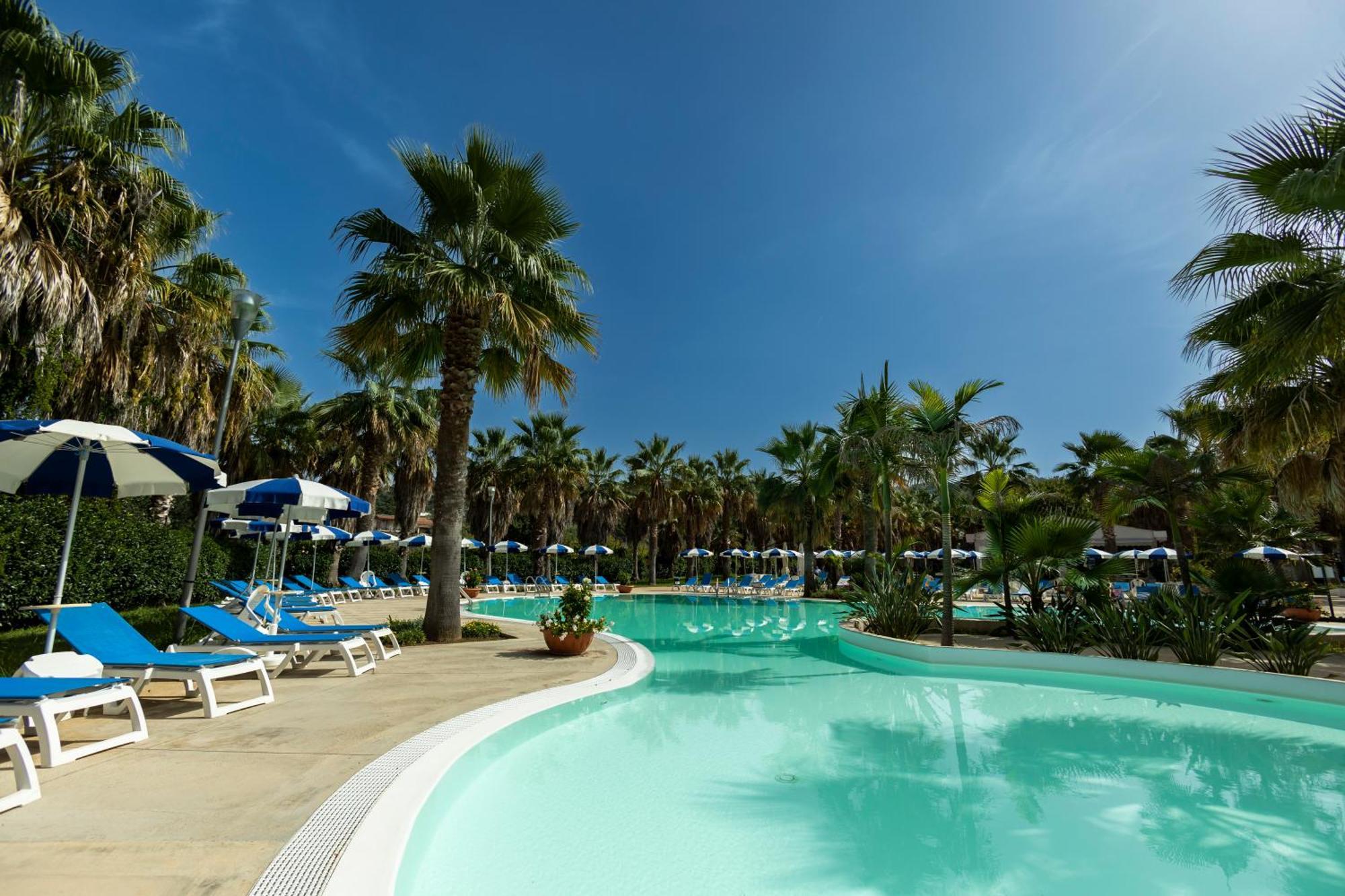 Prince Franklyn Hotel Санта-Мария-ди-Кастеллабате Экстерьер фото