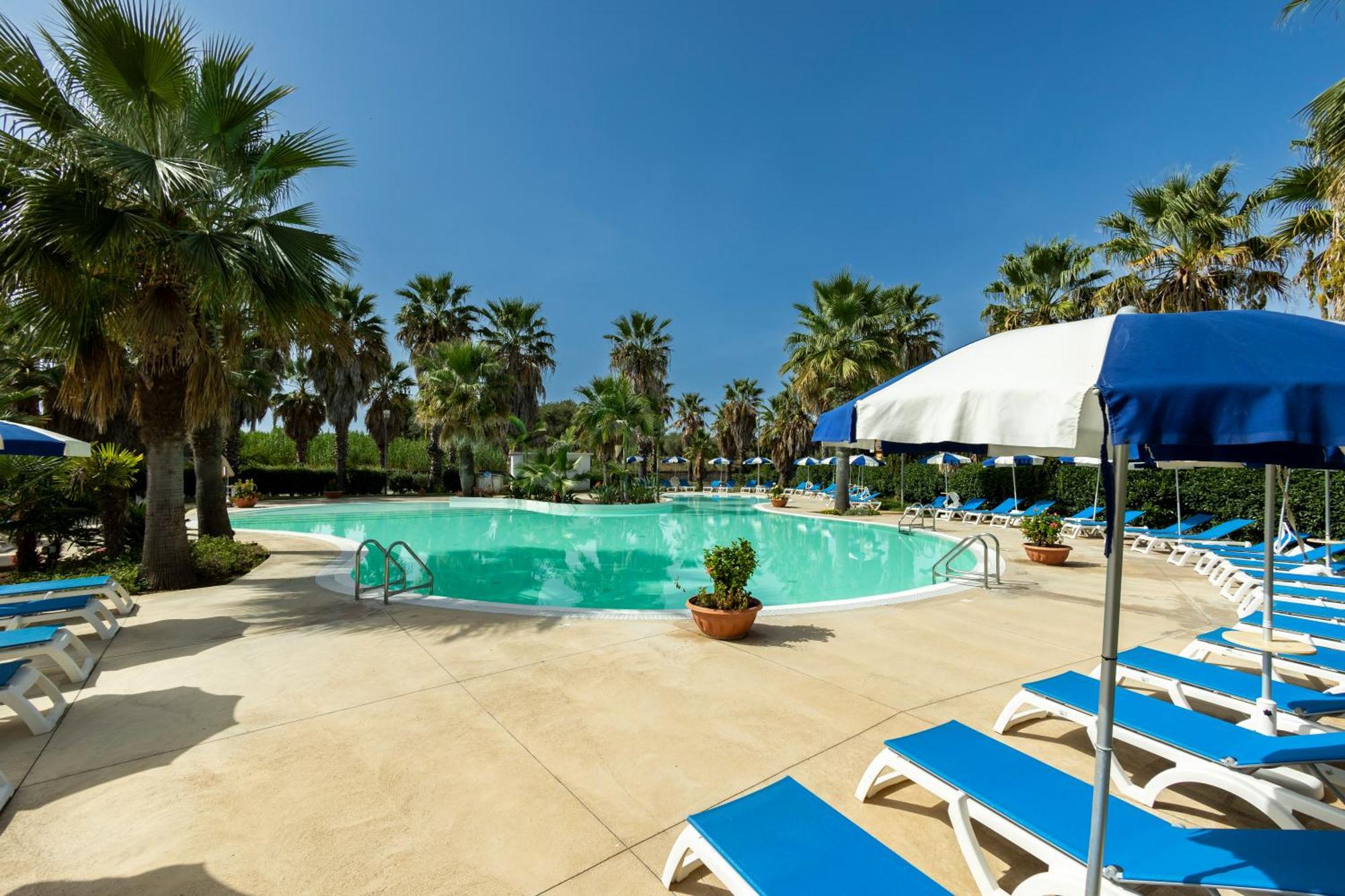 Prince Franklyn Hotel Санта-Мария-ди-Кастеллабате Экстерьер фото