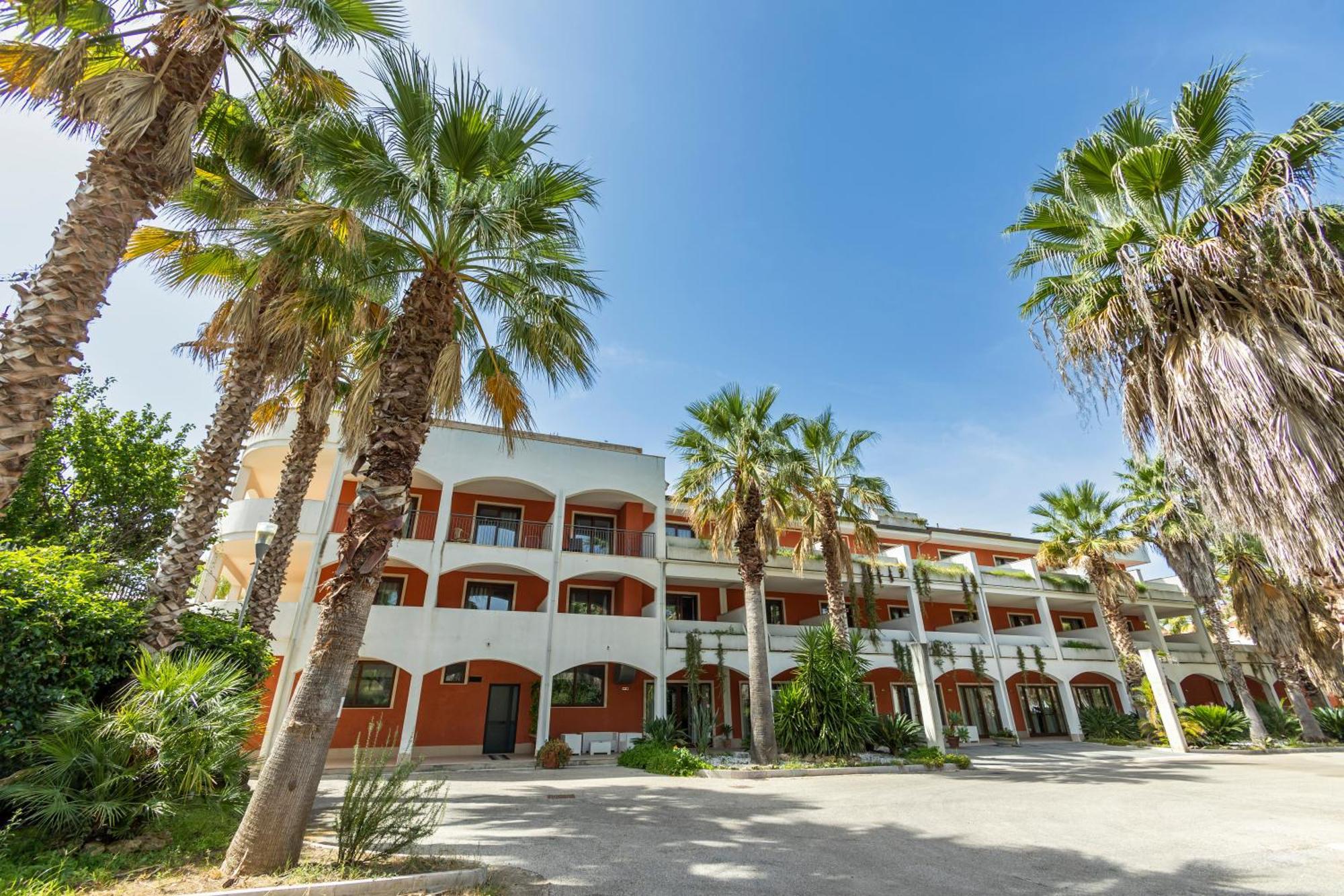 Prince Franklyn Hotel Санта-Мария-ди-Кастеллабате Экстерьер фото