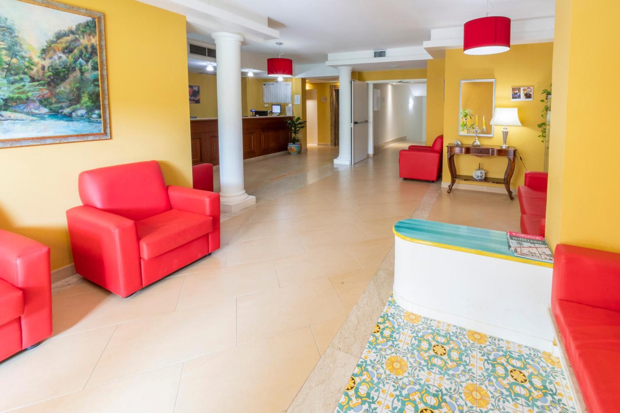Prince Franklyn Hotel Санта-Мария-ди-Кастеллабате Экстерьер фото