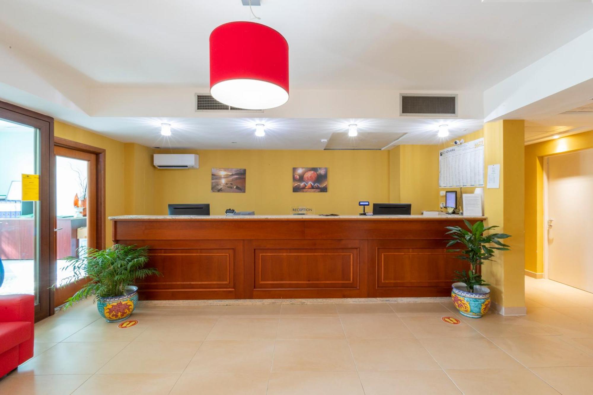 Prince Franklyn Hotel Санта-Мария-ди-Кастеллабате Экстерьер фото